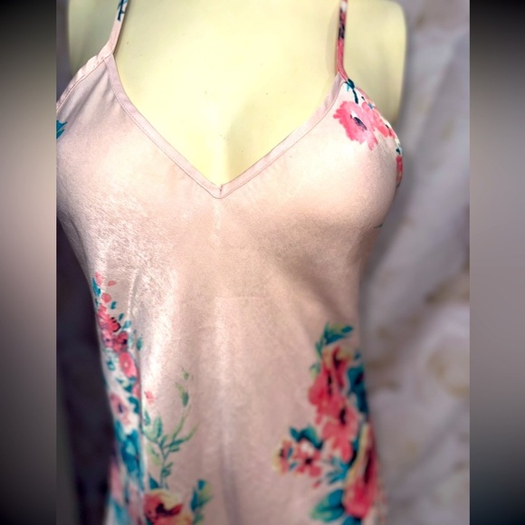 In Bloom By Jonquil 
VISION FLORAL SATIN CHEMISE IN PEACH FLORAL.   Xs - Picture 3 of 15